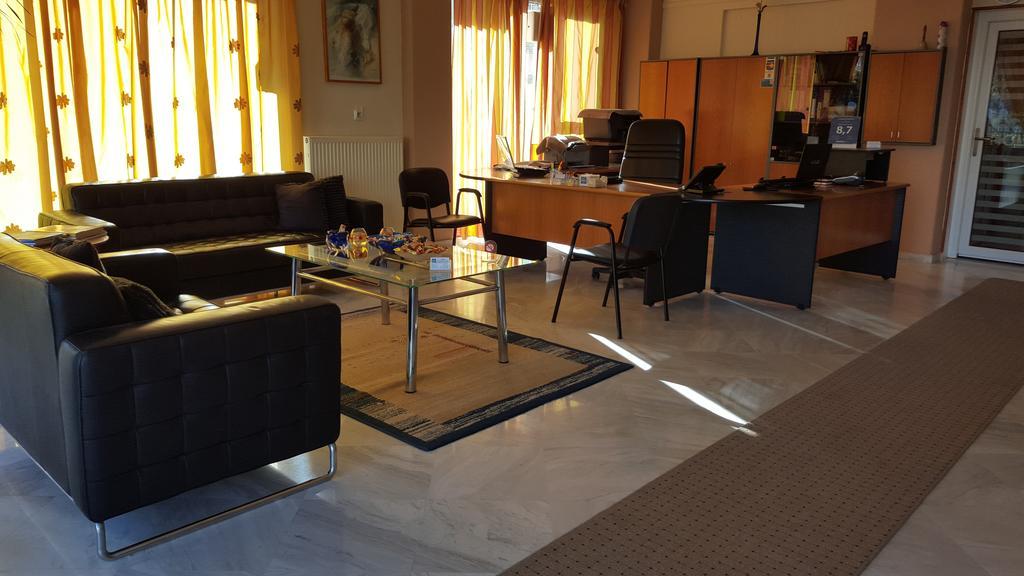 Stella Family Apartments Sindos Екстер'єр фото